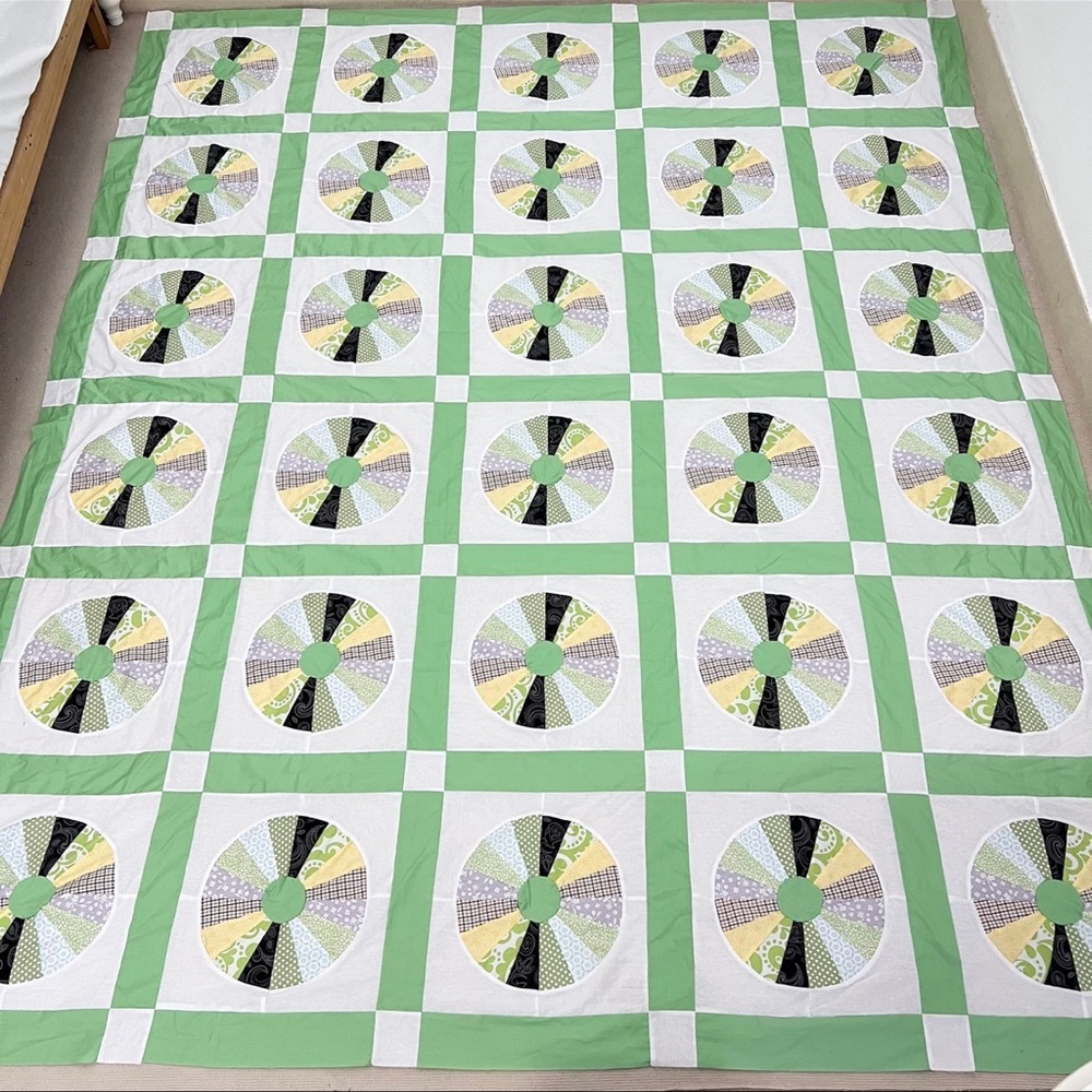 Green Dreson  Plate Cotton Fabric Queen size Patchwork quilt top/topper